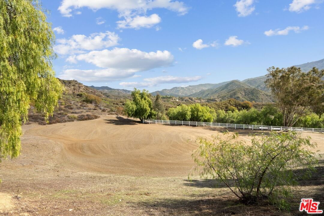 Mulholland photo 6