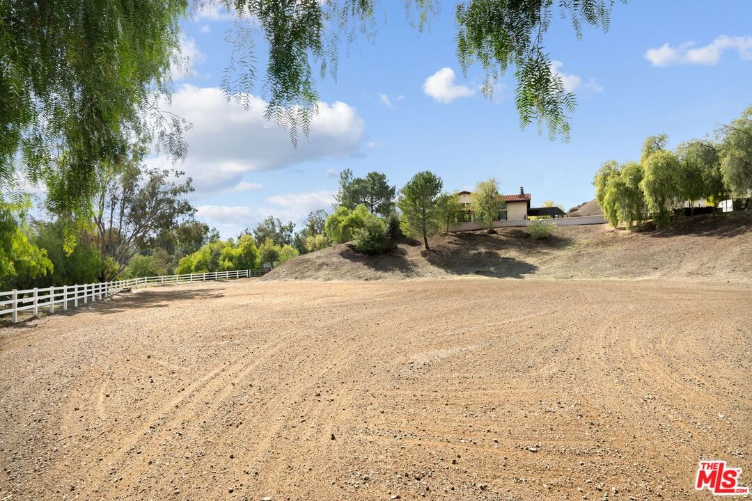 Mulholland photo 68