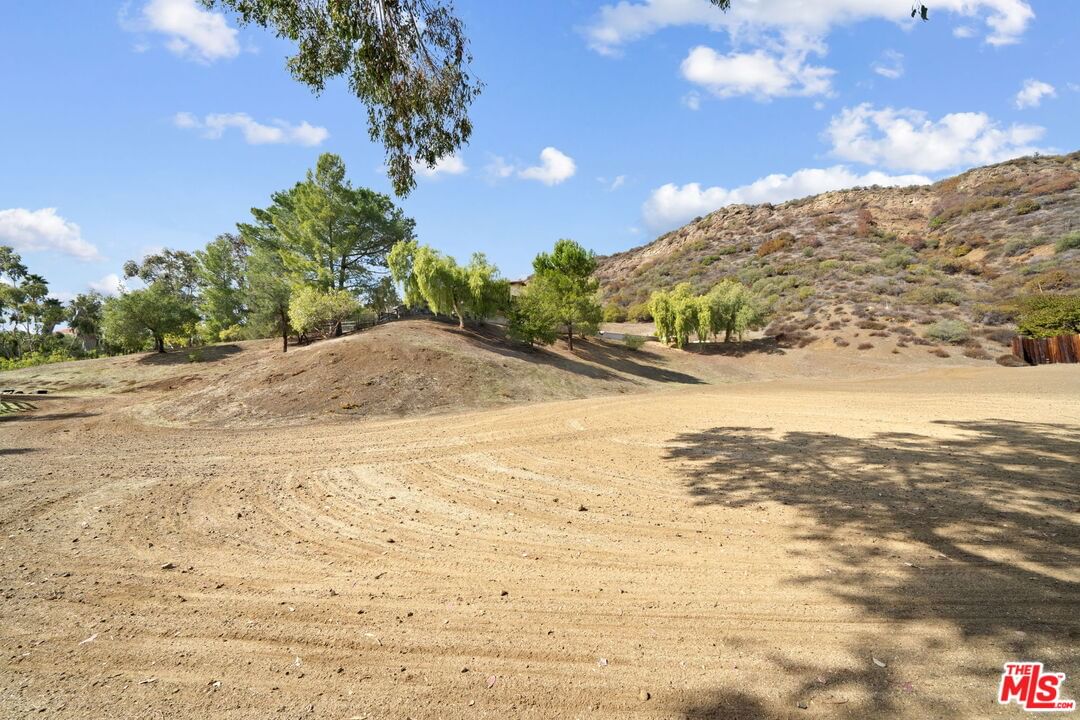 Mulholland photo 69