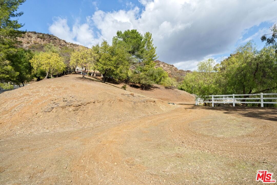 Mulholland photo 71