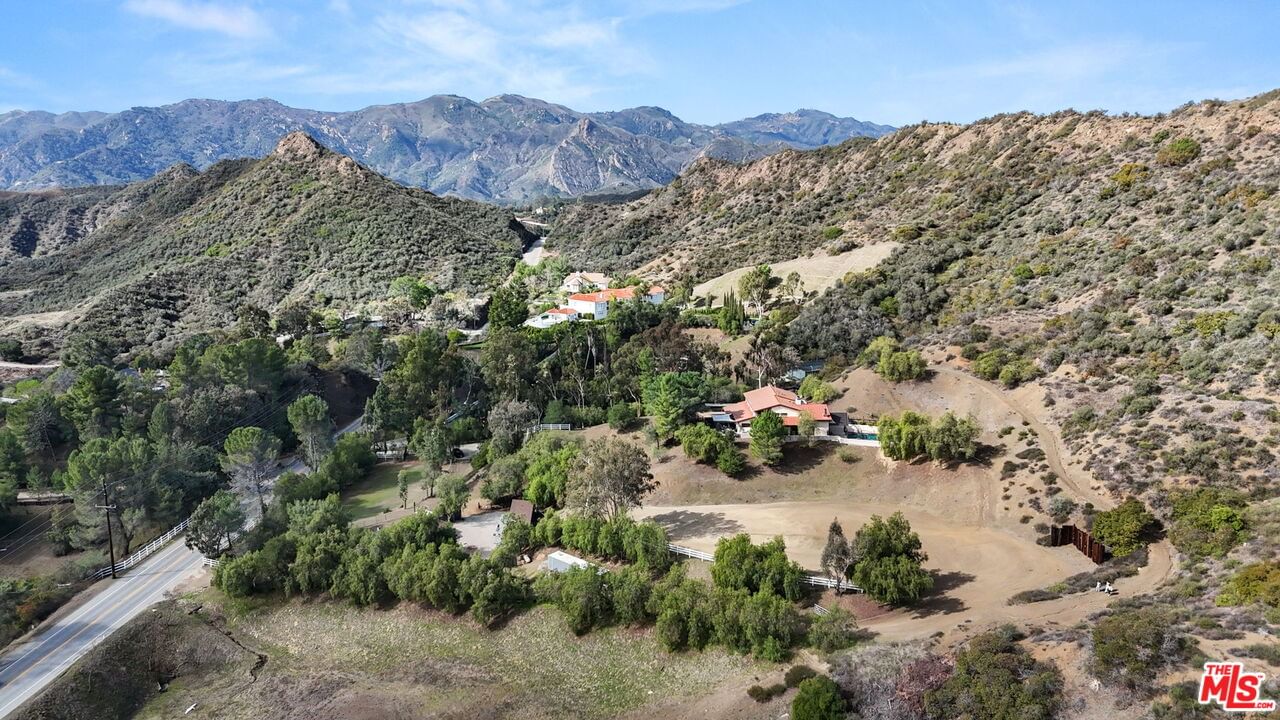 Mulholland photo 75