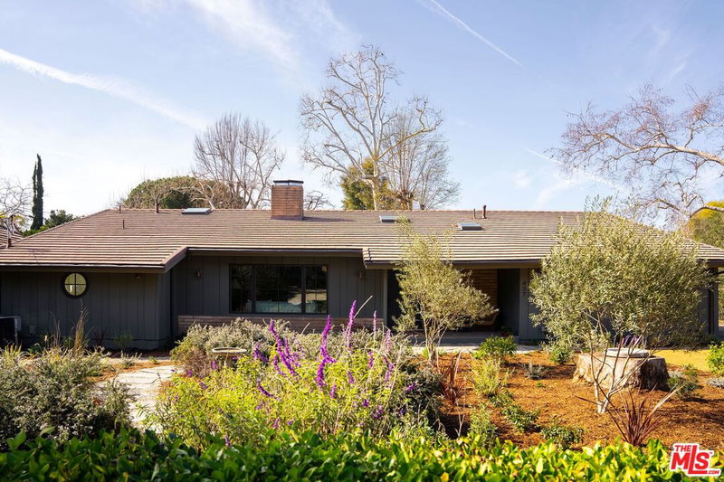427 Laguna Rd