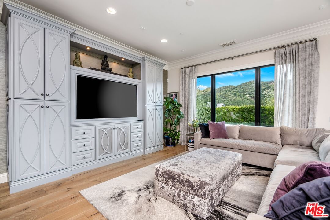 Country Ridge photo 18