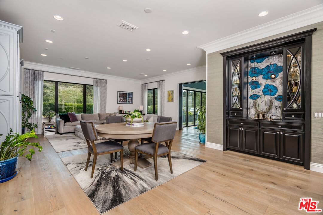 Country Ridge photo 19