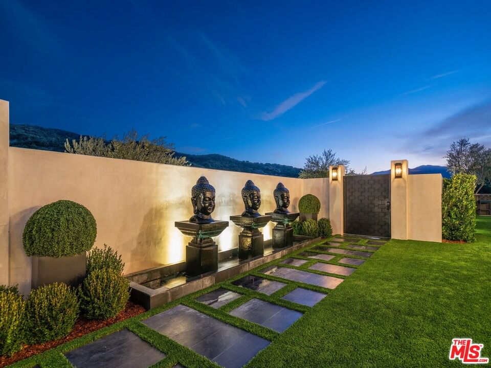 Country Ridge photo 5