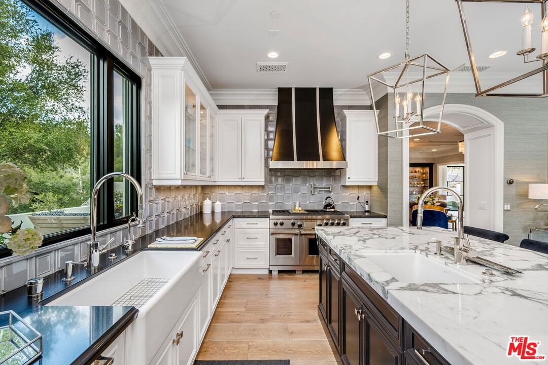 Country Ridge photo 9
