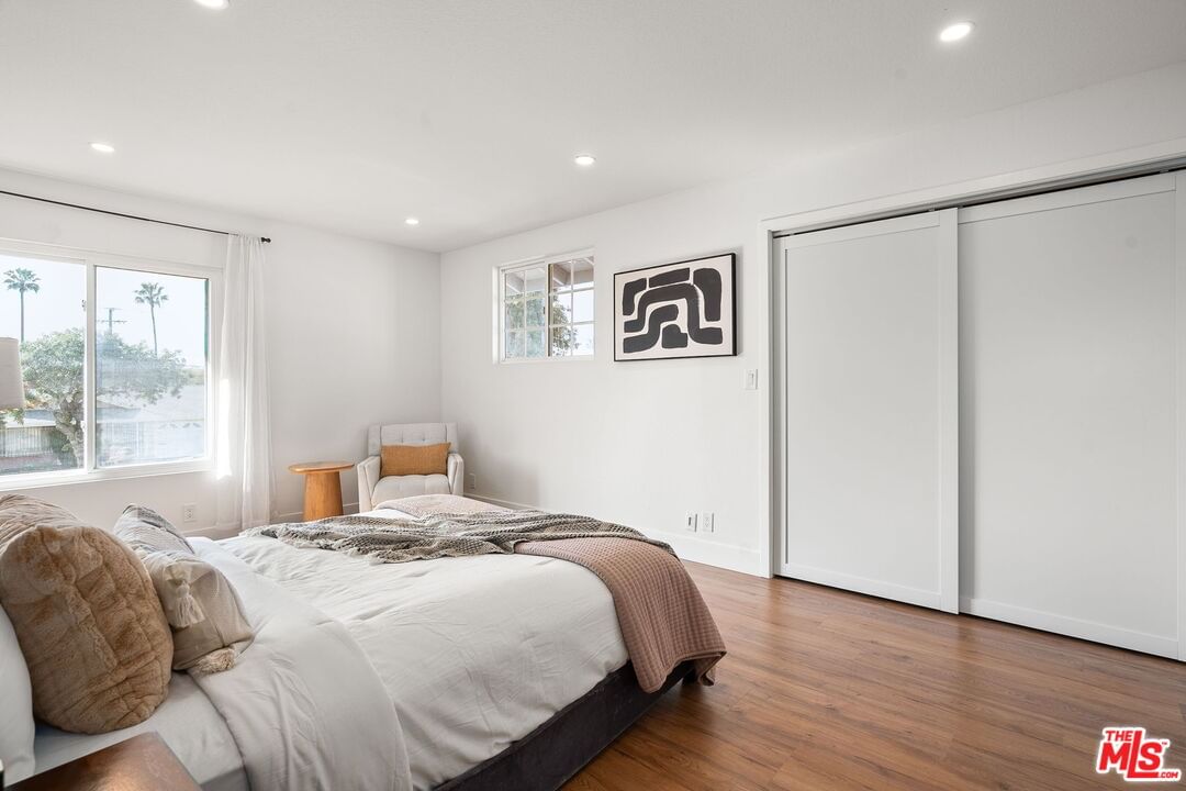 Denwall photo 24