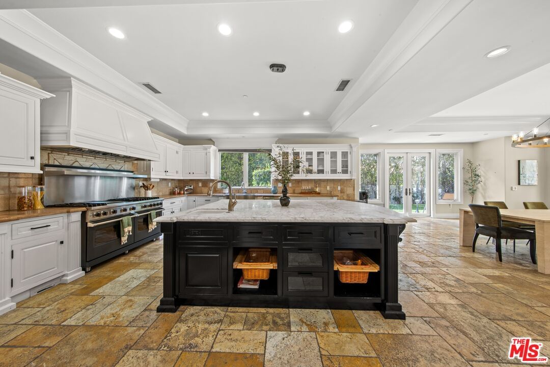 Abercrombie photo 11