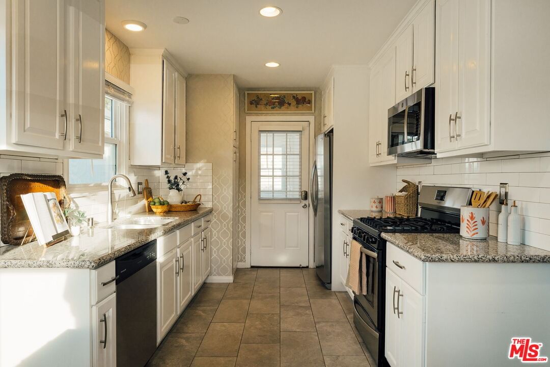 White Oak photo 26