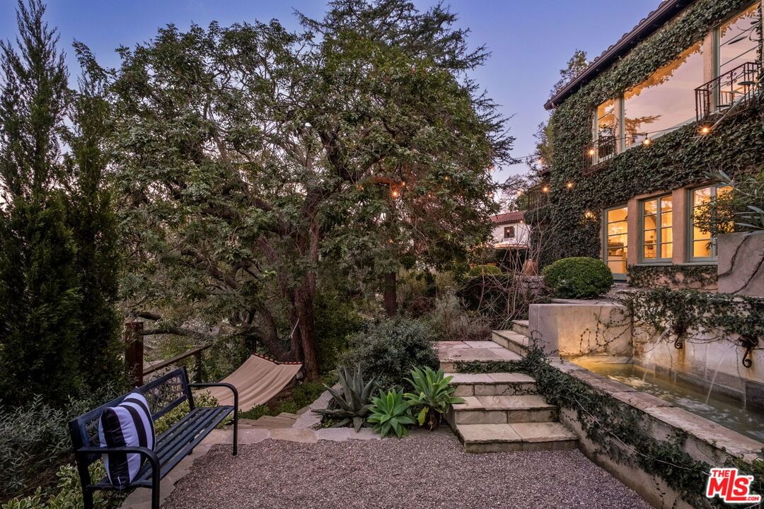 Poppy Peak photo 59