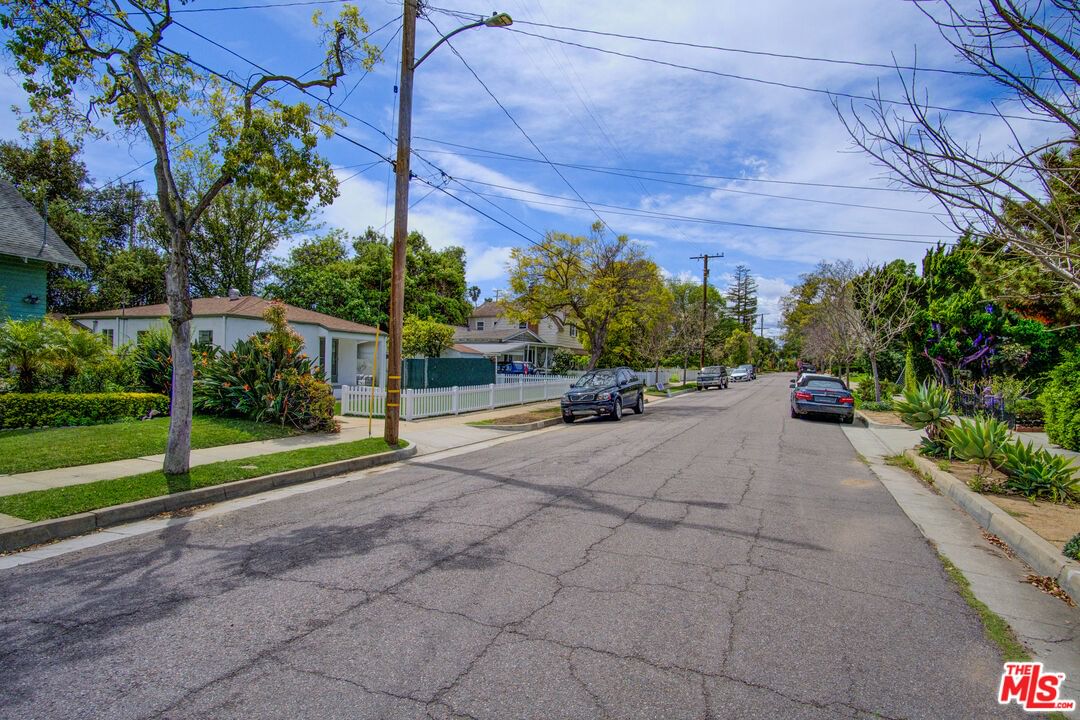 Foothill photo 14