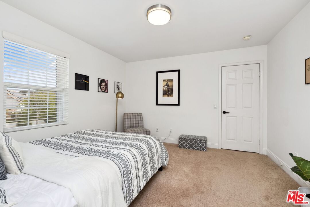 Brooks photo 34