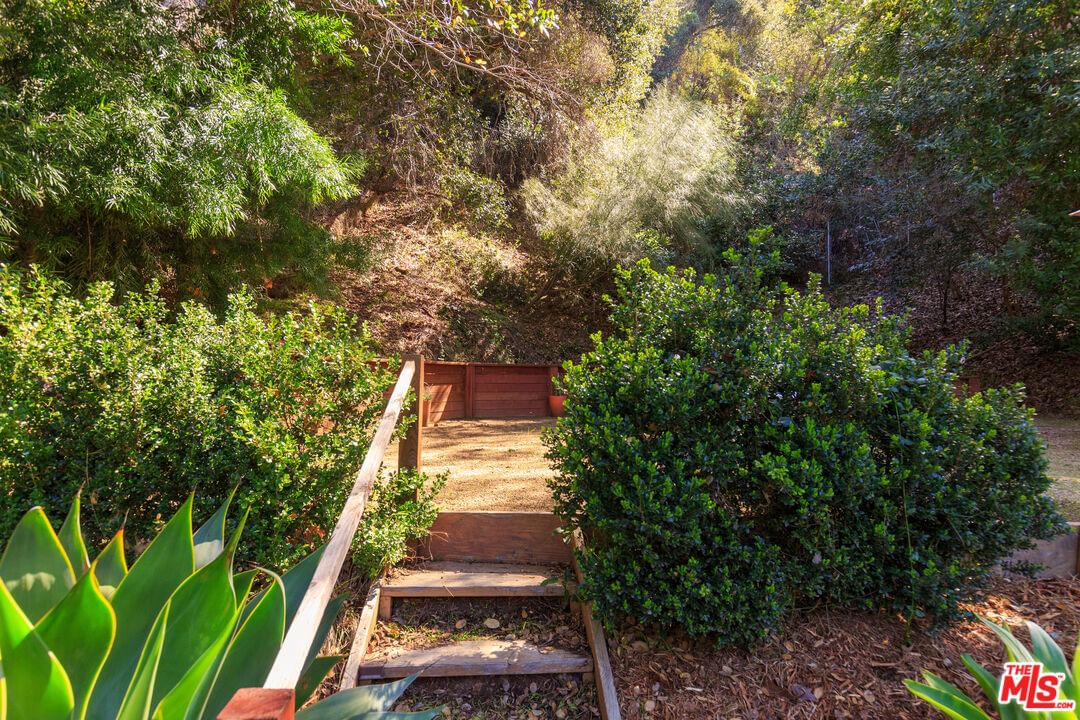 Gates photo 20