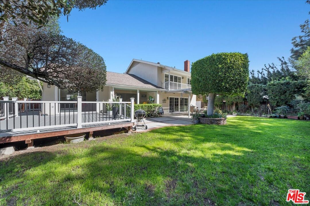 Country Hills photo 24