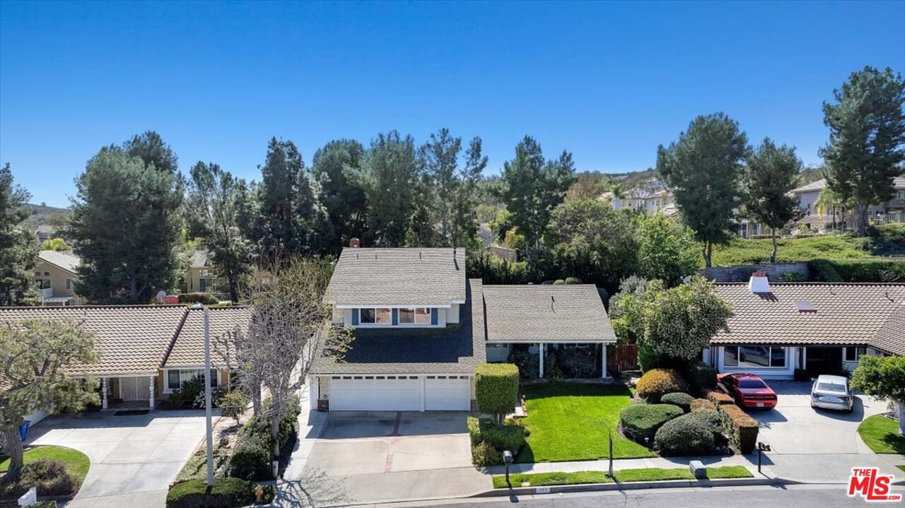 Country Hills photo 28