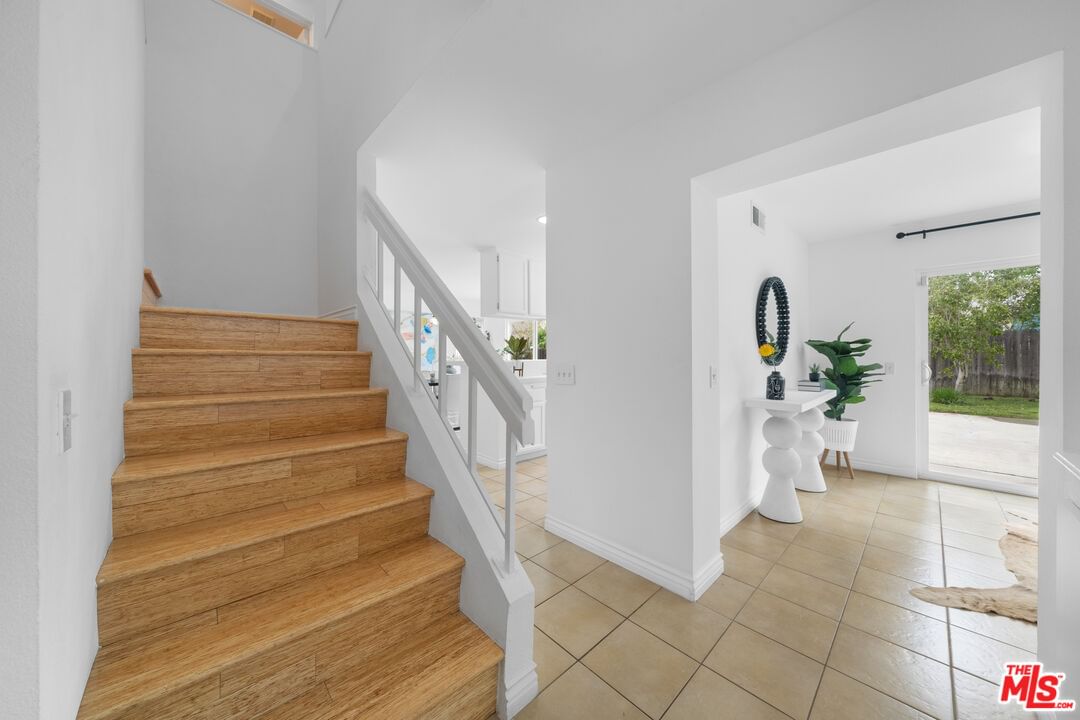 Sierra Madre photo 13