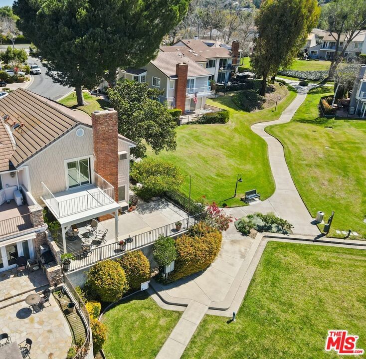 Beachlake photo 24