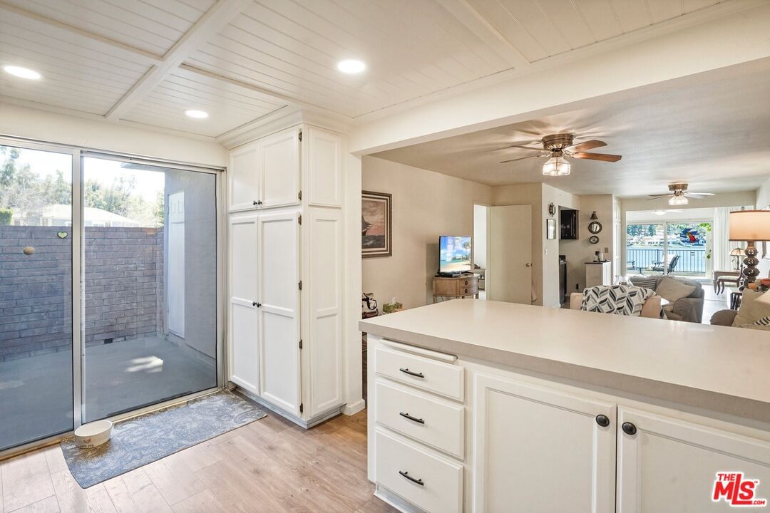 Beachlake photo 38
