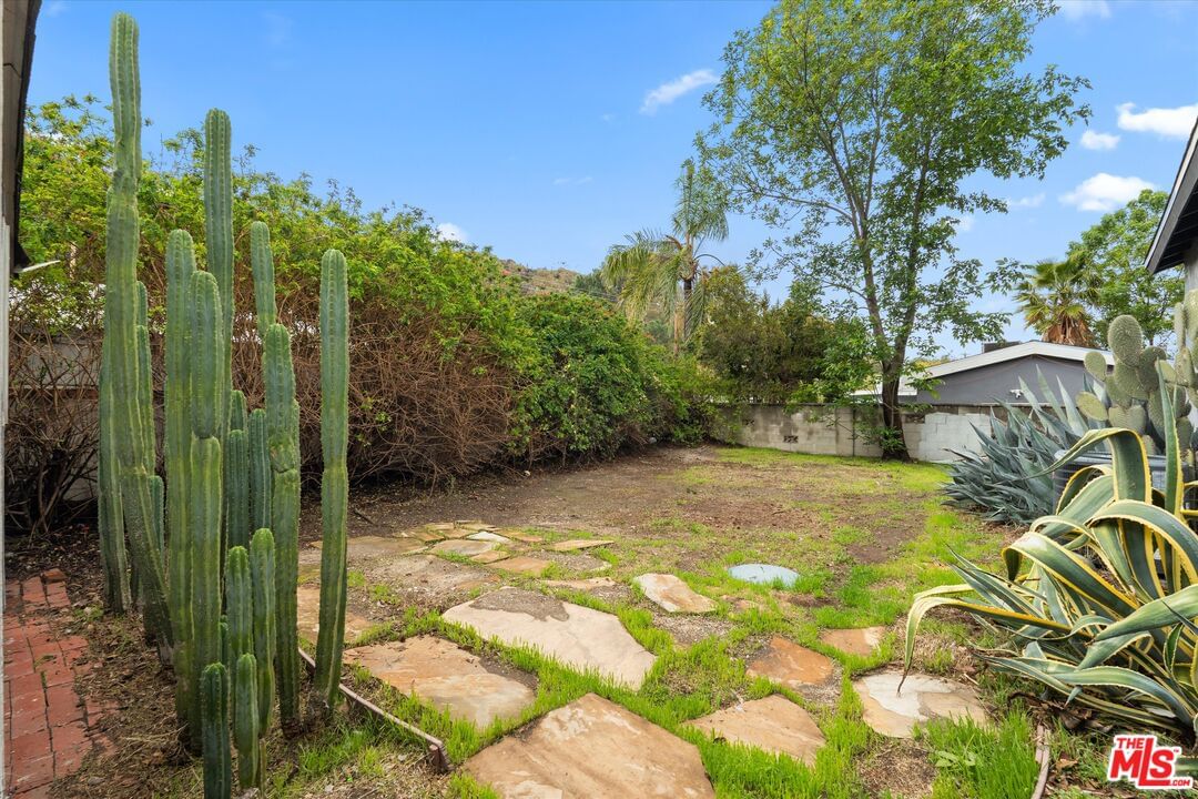 Thousand Oaks photo 18