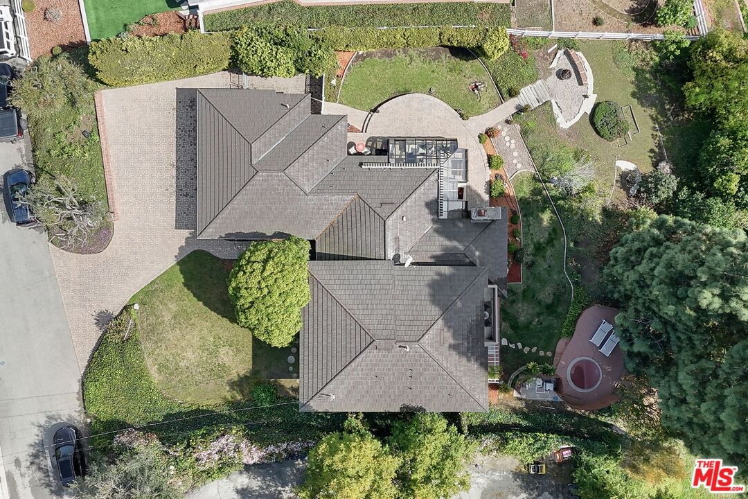 Palos Verdes Dr N photo 59