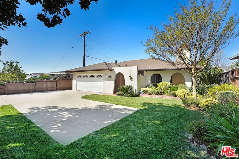 509 Sierra Madre Villa Ave