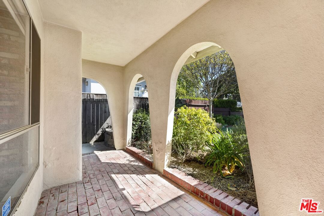 Sierra Madre Villa photo 3