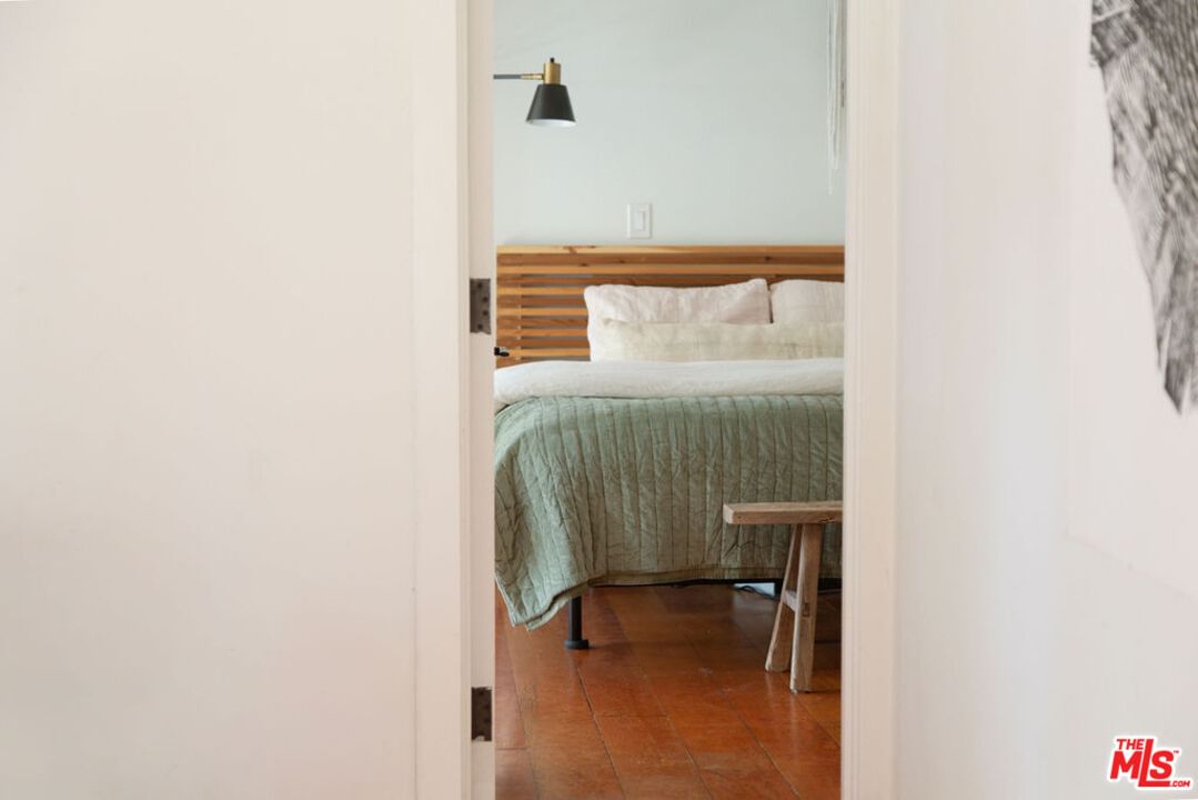 Oakwood photo 26