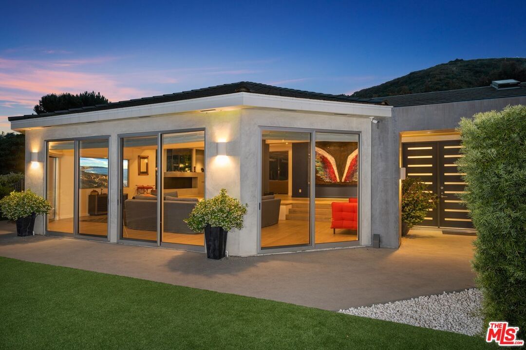 Malibu Country photo 27