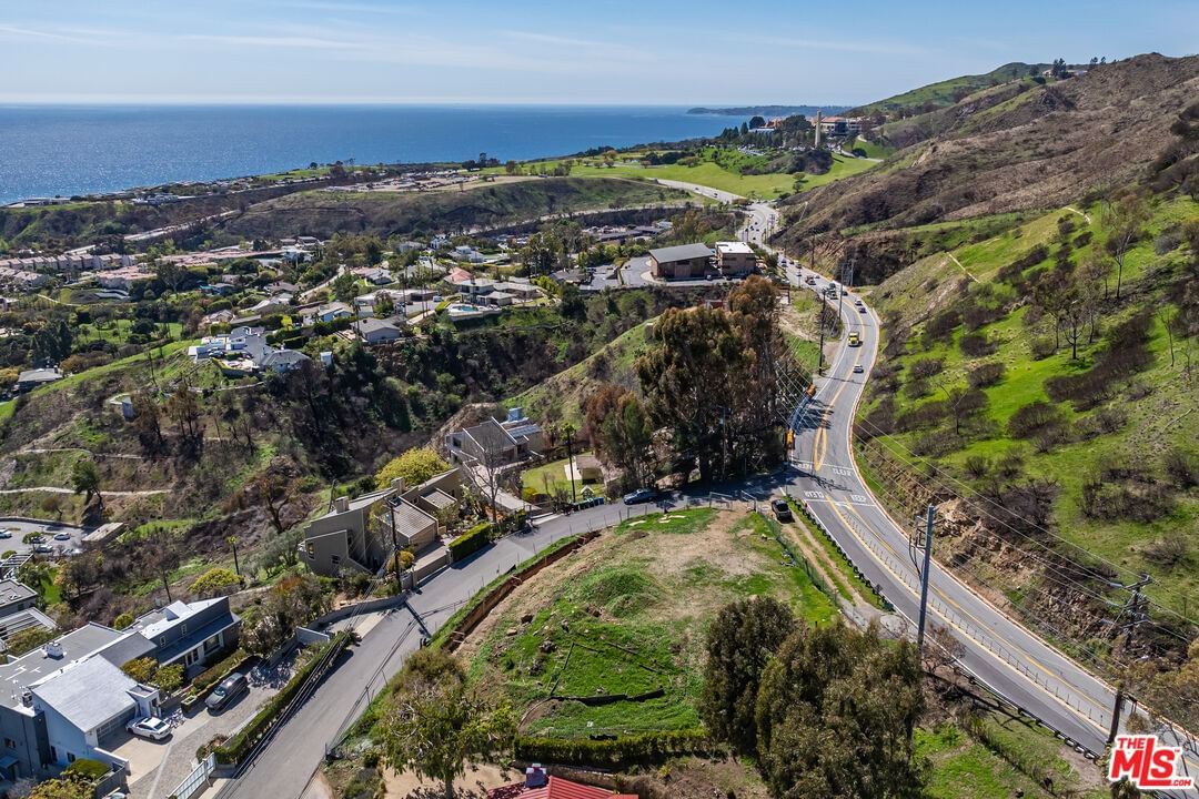Harbor Vista photo 2