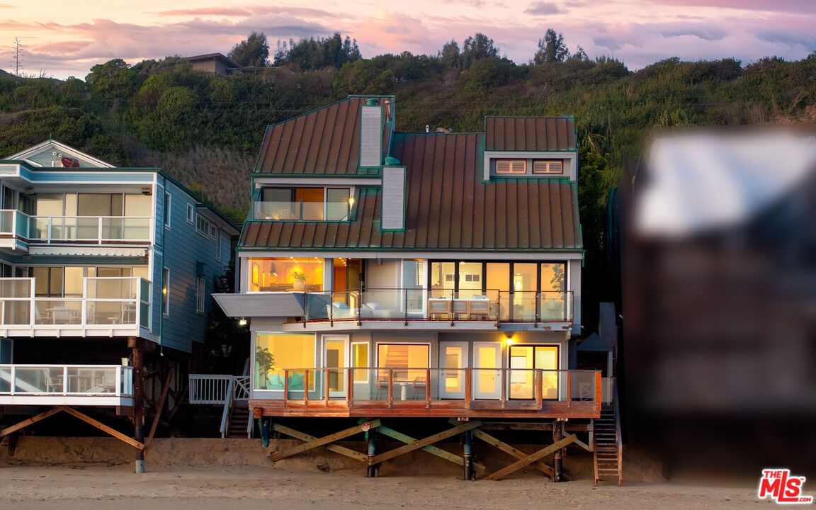 Malibu photo 1