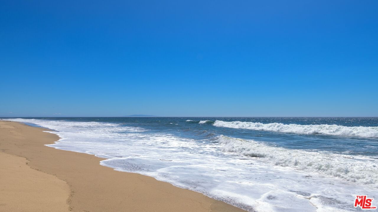 Malibu photo 18