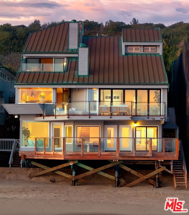 Malibu photo 35
