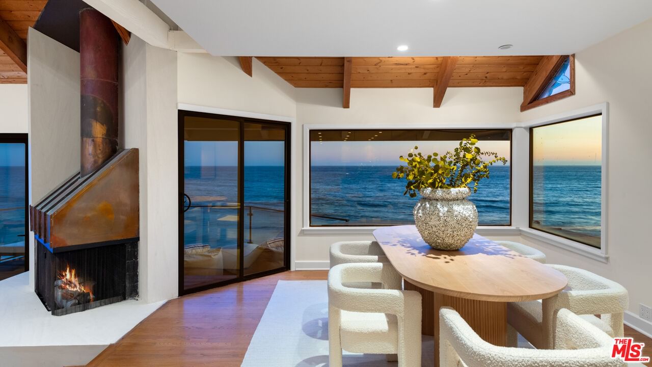 Malibu photo 42