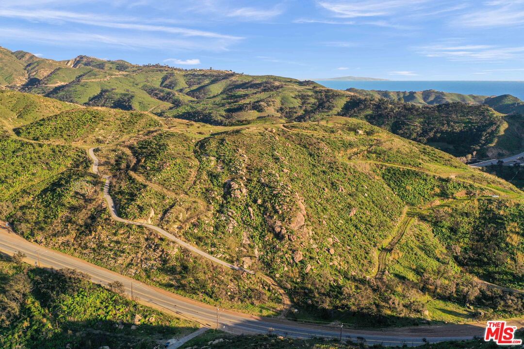 Kanan Dume Rd photo 11