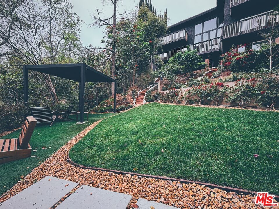 Edgehill photo 44