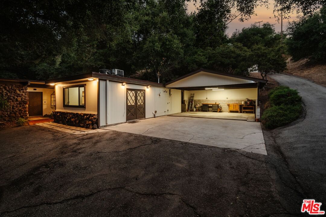 Old Topanga Canyon photo 42