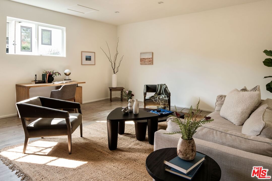 Ridgeway photo 29