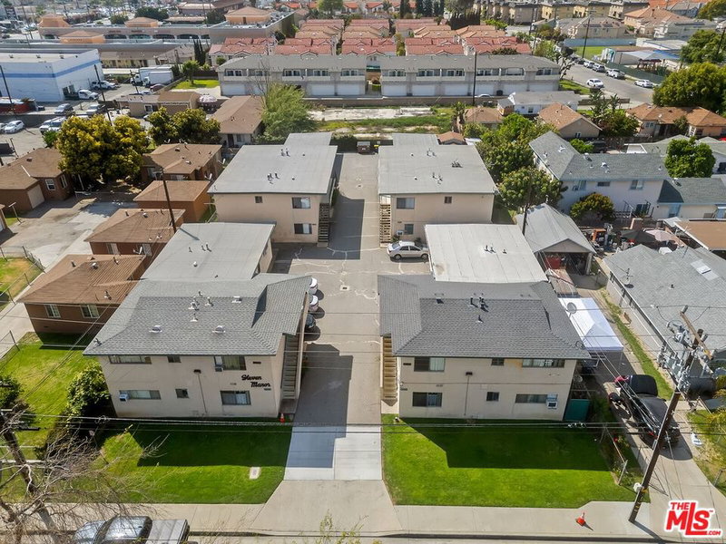 3043 Potrero Ave
