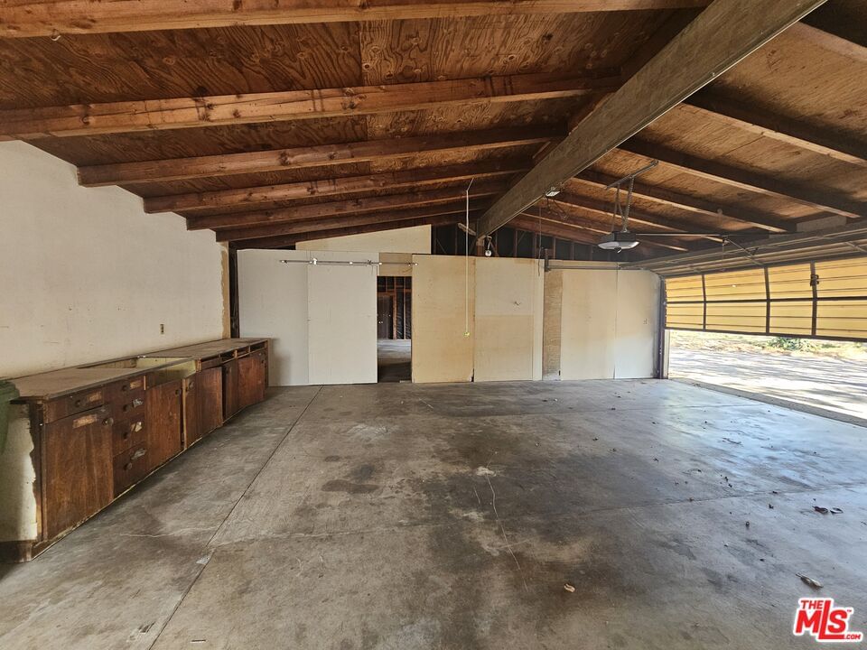 Encino photo 38