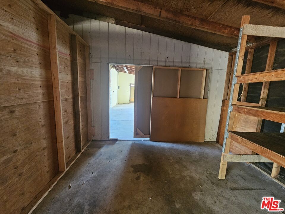 Encino photo 39
