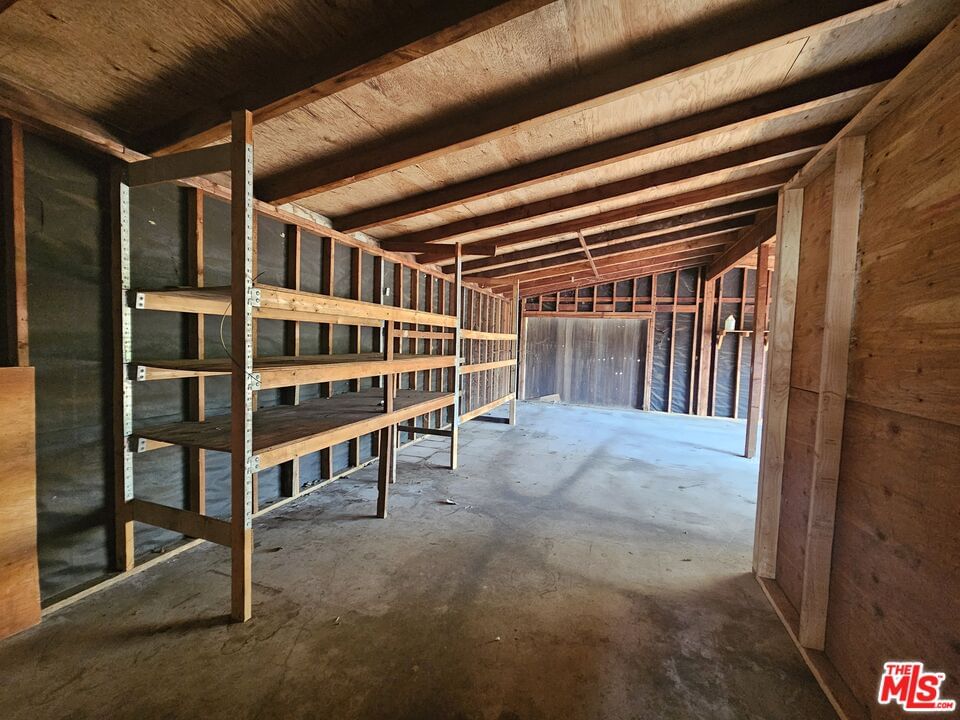 Encino photo 40