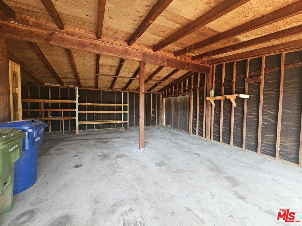 Encino photo 42