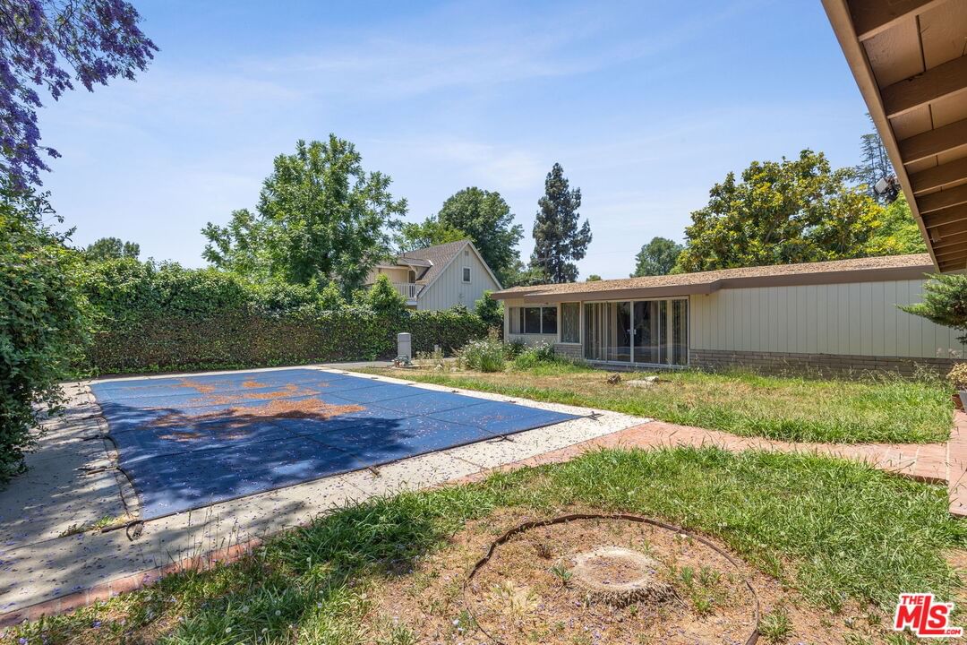 Encino photo 53