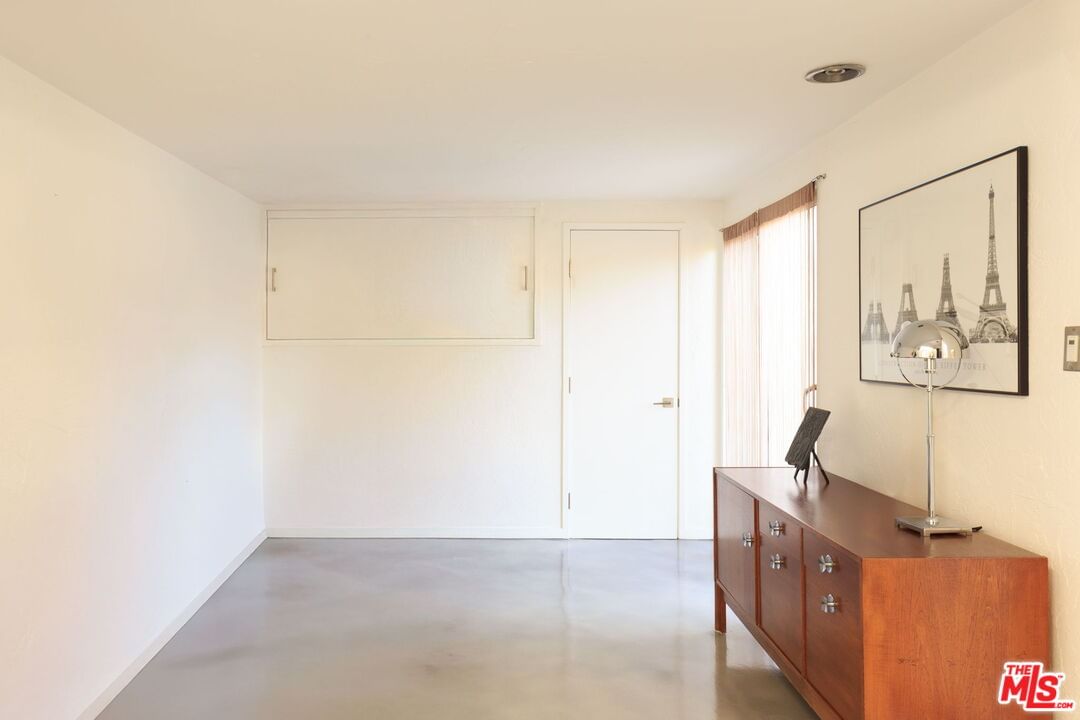 Valley Vista photo 24