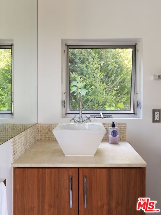 Valley Vista photo 27