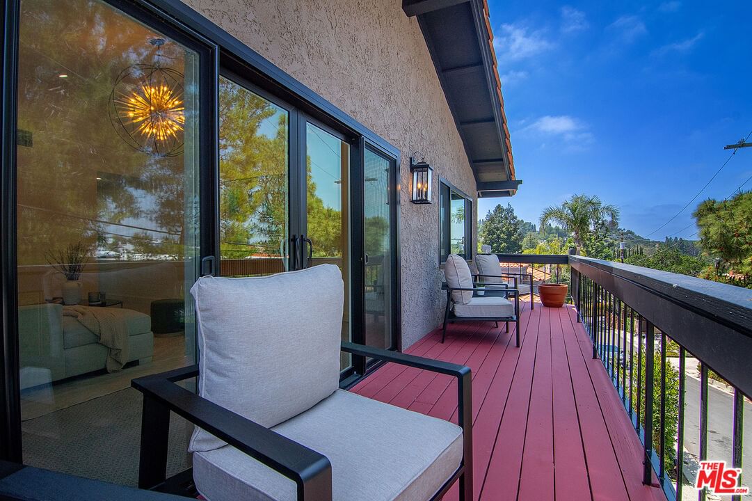 Escondido photo 19