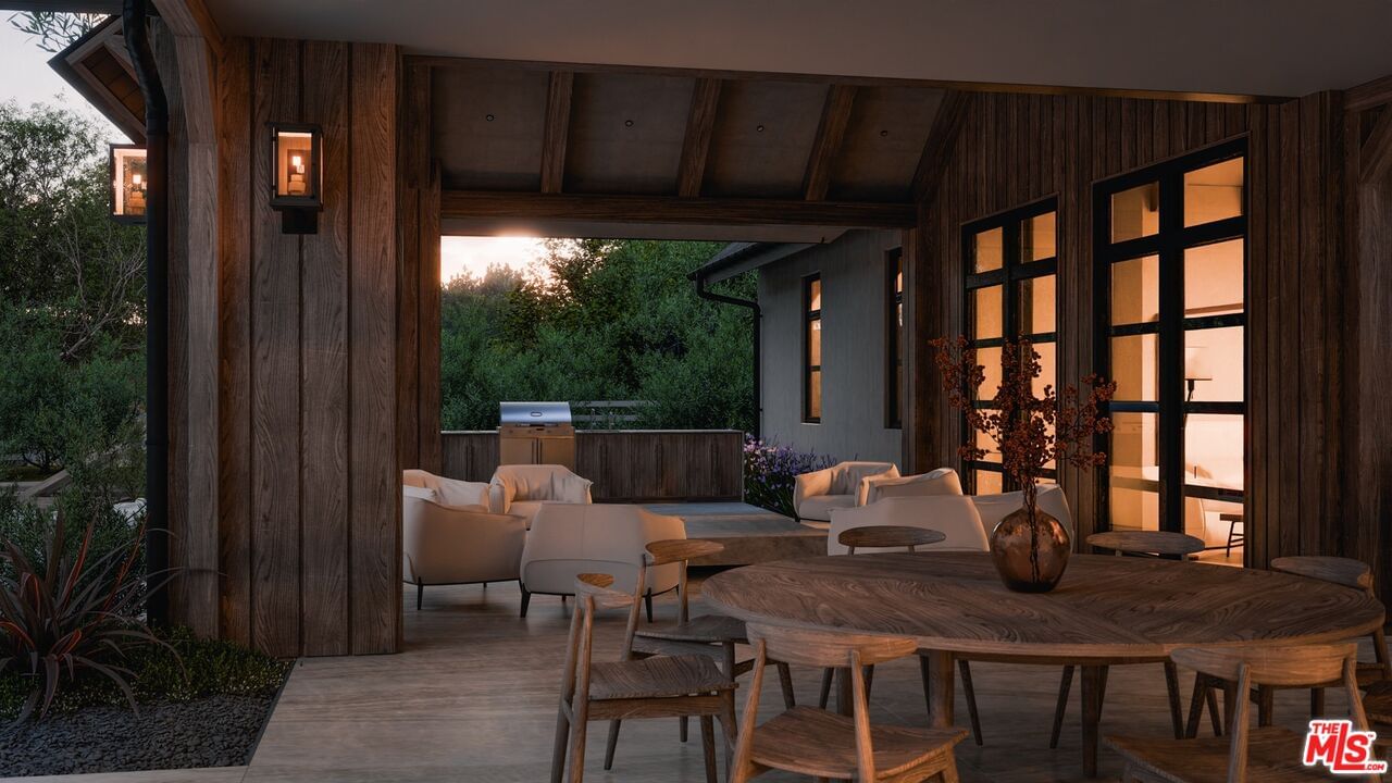 Mulholland photo 14
