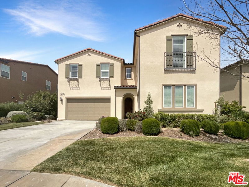 19033 Graham Ln