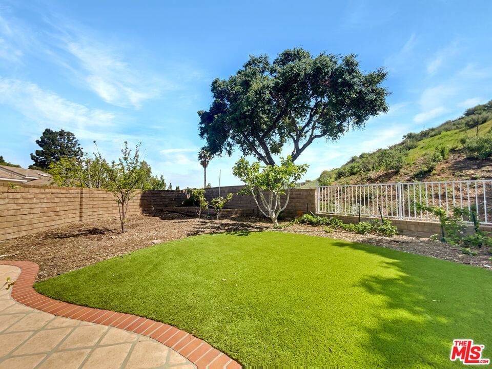 Lynnmere photo 36