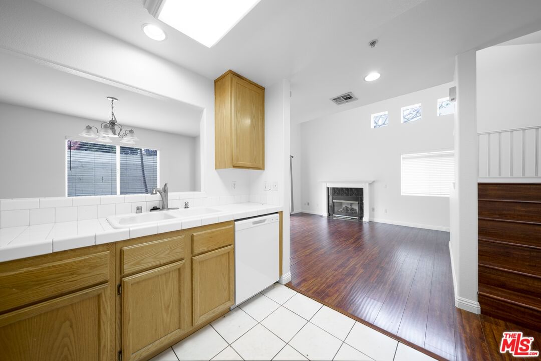 Walnut photo 6